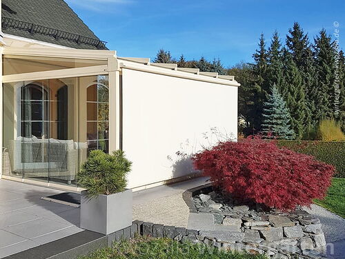 Wintergarten - Wintergartenmarkisen erzeugen die nötige Beschattung und behagliche Temperaturen bei Sonnenschein