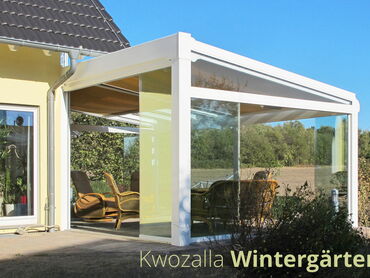 Wintergarten - Referenzen | Wintergarten mit transparenter Schiebeverglasung, Seitenansicht