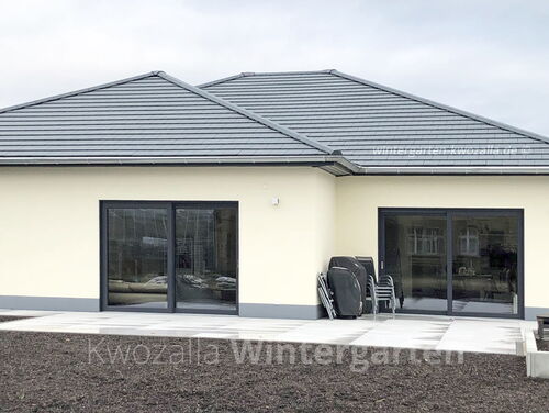 Terrassenüberdachung -  Ansicht der Terrasse vor dem Aufbau des Terrassendaches