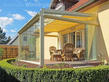 Glashaus - Gut sitzen auf Rattanmöbeln von Kwozalla in Dorfhain bei Dresden