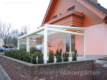 Maximale Transparenz: Modernes Glashaus im Grünen