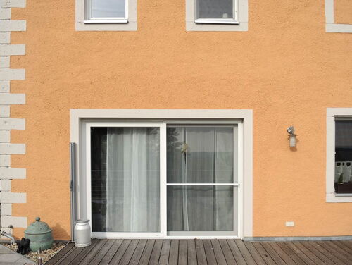 Terrasse vor dem Aufbau der Überdachung aus Glas und Alu